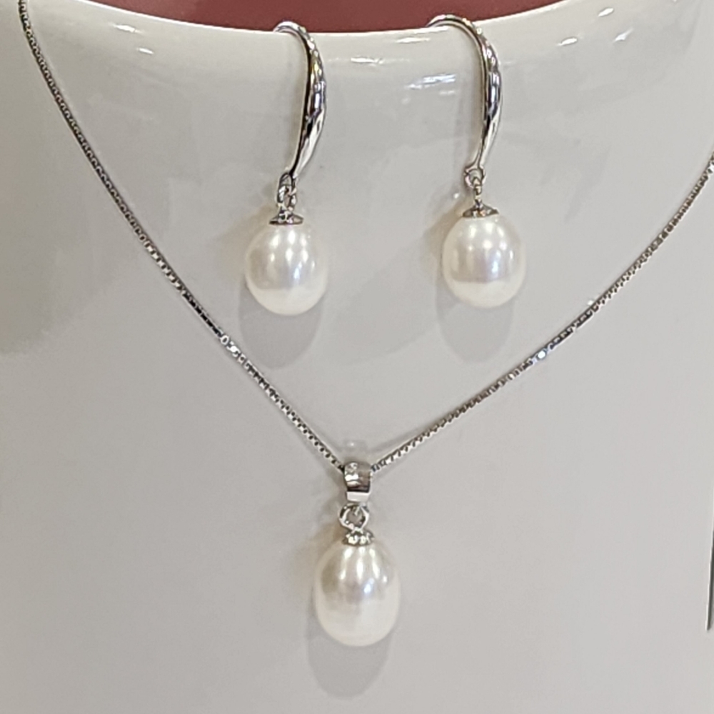 925 Sterling Silver White Freshwater Pearl Necklace And Earring Jewelry Set - Picture 16 of 16